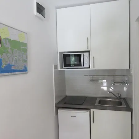 Angie Apartment *