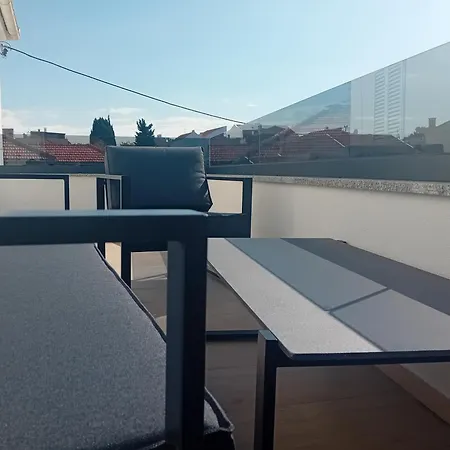 Angie Apartment *