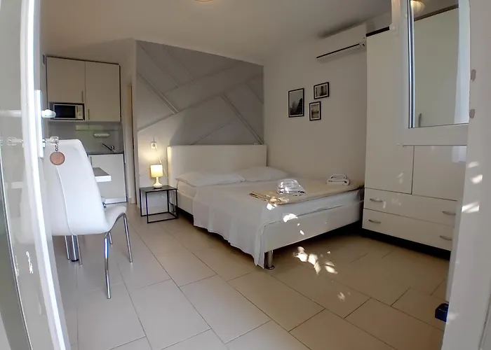 Angie Appartamento *